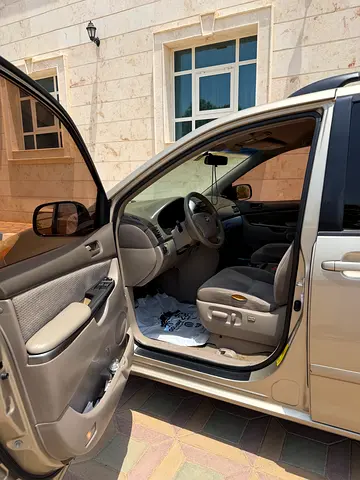 صورة 5 لـ 2010 Toyota SIENNA