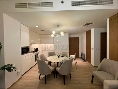 Round Dinning Table - GOING CHEAP