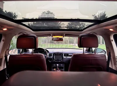Al NABOODA AGENCY MAINTAINED, FIRST LADY OWNER, LUXURY R-LINE FULL OPTION TOUAREG EDITION, GCC specs