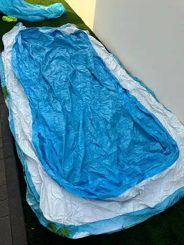 Giant paddling pool