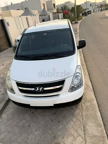 Hyundai H1 GL 2015 GCC Specs - Well Maintained