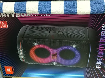 JBL PartyBox Club Portable Bluetooth Speaker with RGB Lights brand new