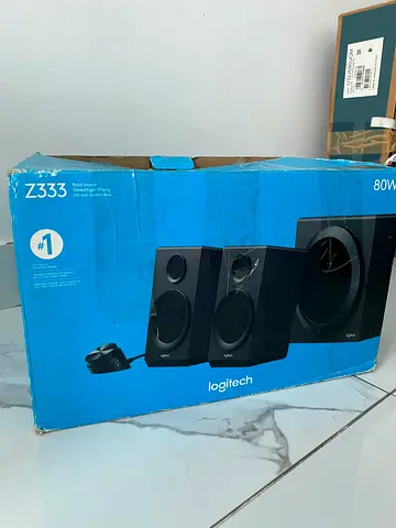 Logitech Z333 2.1 Speaker System with Subwoofer (80W Peak / 40W RMS)