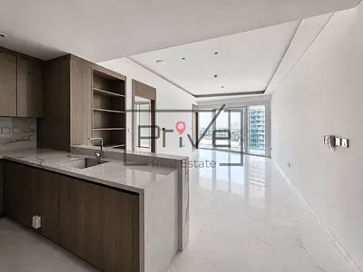 Motivated Seller | Top Floor | Sea View