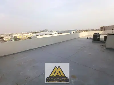 أول ساكن | رووف كبير | استور| تكييف مركزي وسبليت | بلكونة مميزة | شقة مضيئة | بالقرب من المرور