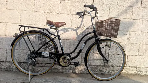 Comfort city bike with basket and rear rack - used, good condition