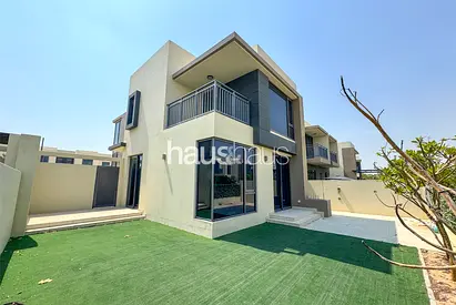 Corner Unit | Greenbelt | Well Maintained