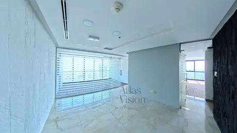 EXECUTIVE CORNER OFFICE | JLT | FULLY PARTITIONED