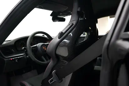 صورة 10 لـ 2025 Porsche 911