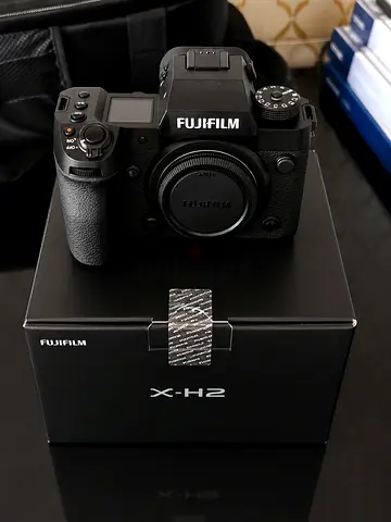 FUJIFILM XH-2 CAMERA BODY