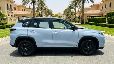 2025 Toyota URBAN CRUISER — миниатюра 5