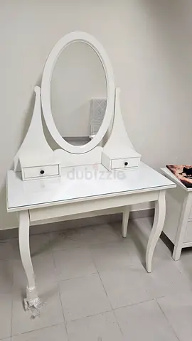 White Dressing Table with Oval Mirror and Drawers
