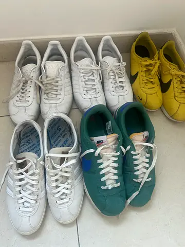 Bundle of 5 pairs of casual sneakers Nike and adidas (white, teal, yellow) - used