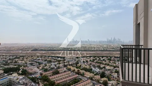 Highest Floor Luxury 1BR with Stunning Marina view New Brand