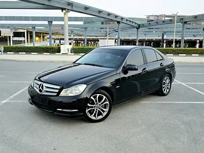 Mercedes-Benz C180 2012 GCC Specs - Excellent Condition ( Single Owner )