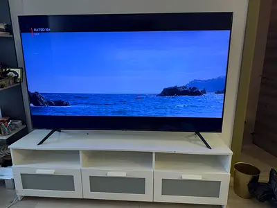 Samsung 75” Smart TV – Excellent Condition
