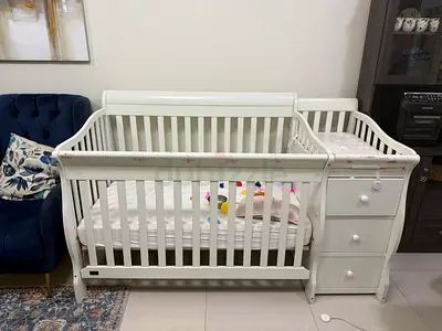 White Convertible Baby Crib with Attached Changing Table
