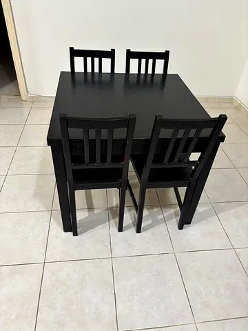 IKEA 6-Seater Extendable Dining Table with 4 Chairs