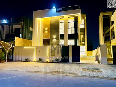 للبيع فيلا تتميز بموقع استراتيجي قريب من جميع الخدمات والمدارس والمراكز التجارية. بمسبح طابقين وروف