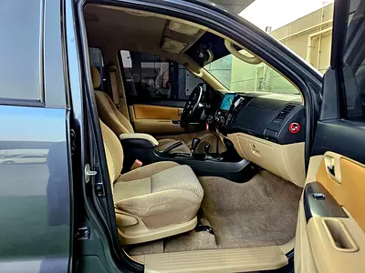 2015 Toyota FORTUNER — фото 14
