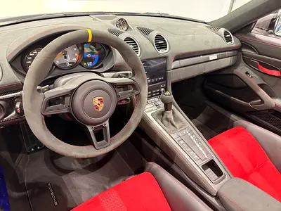 صورة مصغرة 11 لـ 2025 Porsche 718