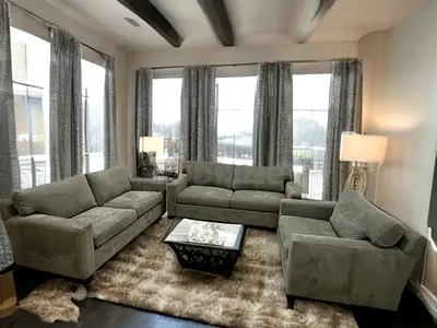Expensive quality 6 seater crate and barrel sofa axis model