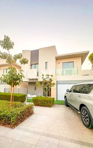 Private Luxury Retreat | Refined Residential Living | Resale