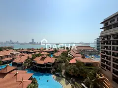 Unfurnished & Upgraded | High Floor | Palm View