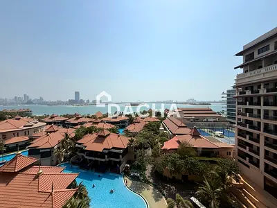 Unfurnished & Upgraded | High Floor | Palm View