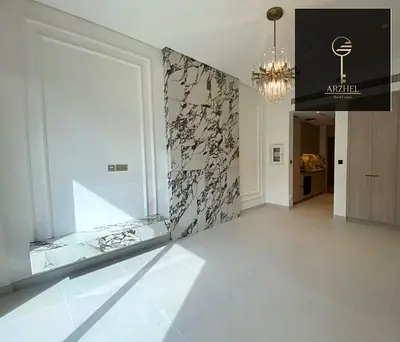 MODERN LIVING | PRIME LOCATION | VACANT