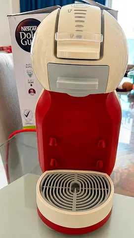 Nescafé Dolce Gusto Single-Serve Coffee Machine - Used, Working