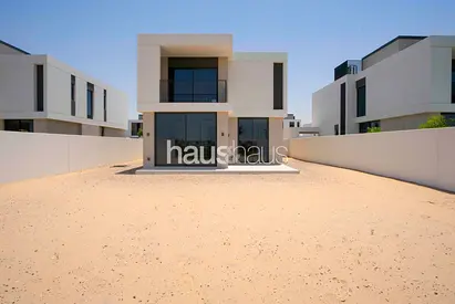 Golf Course | Brand New | Handover in December