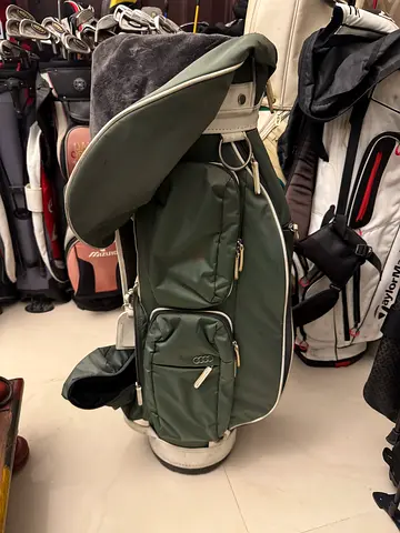 Audi Golf Bag | Limited Edition Fur Lined | Green and White Cart Bag | Excellent Condition