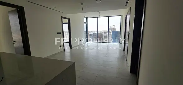 LUXURY | UNFURNISHED | BEST PRICE