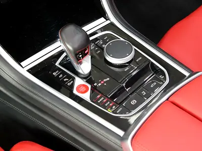 2024 BMW M8 缩略图 13
