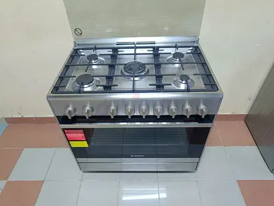 Bosch Brand Latest New Model Full Gas 5 Burner Cooker Range Size 90 X 60cm Made in Italy.