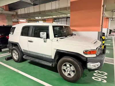 2010 Toyota FJ CRUISER photo 2