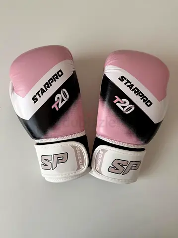 StarPro T20 6OZ Pink Boxing Gloves - Women/Youth, Barely Used