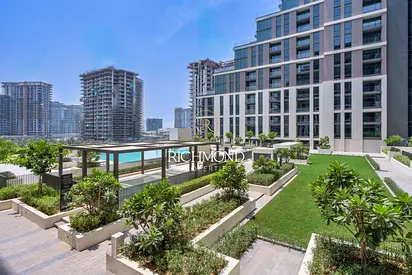 Park view | Brand New | Close to Mall