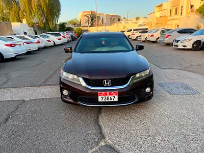 Honda Accord Coupe V6 For sale - 2014 Full option GCC Specs