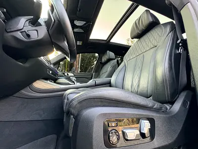 2019 BMW X7 — фото 14