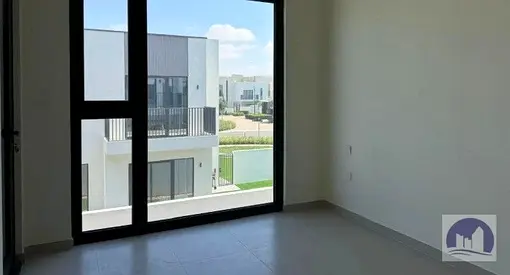 Single Row | Spacious | Vacant | Family Community