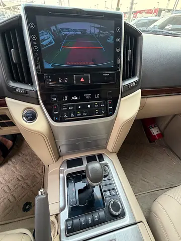 2018 Toyota LAND CRUISER 照片 16