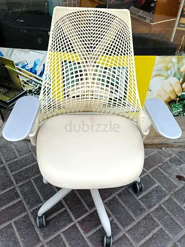 Herman Miller sayle chair for selling.fully loaded