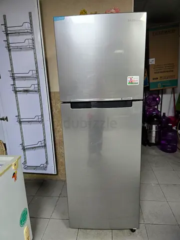 Samsung 420 Liter Top Mount Refrigerator With Twin Cooling Net Capacity 321 L 0 W RT42K5030S8