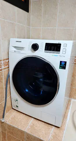 Samsung EcoBubble washer dryer 7kg wash / 5kg dry