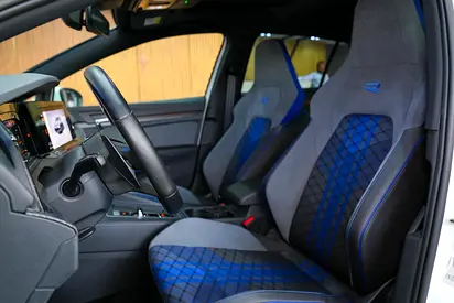 صورة 15 لـ 2022 Volkswagen GOLF R