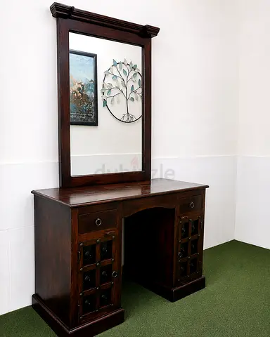 Beautiful Solid Wooden Dressing Table with Large Mirror – Vintage Style