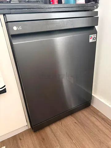 LG Stainless Steel Dishwasher - 60cm, Good Working Condition