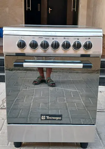TECNOGAS 60X60CM WITH 4BURNERS GAS COOKER PERFECT WORKING